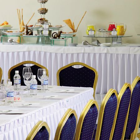 Hotel Bahia Principe Grand Jamaica (Adults Only) Runaway Bay Exterior foto Meeting room