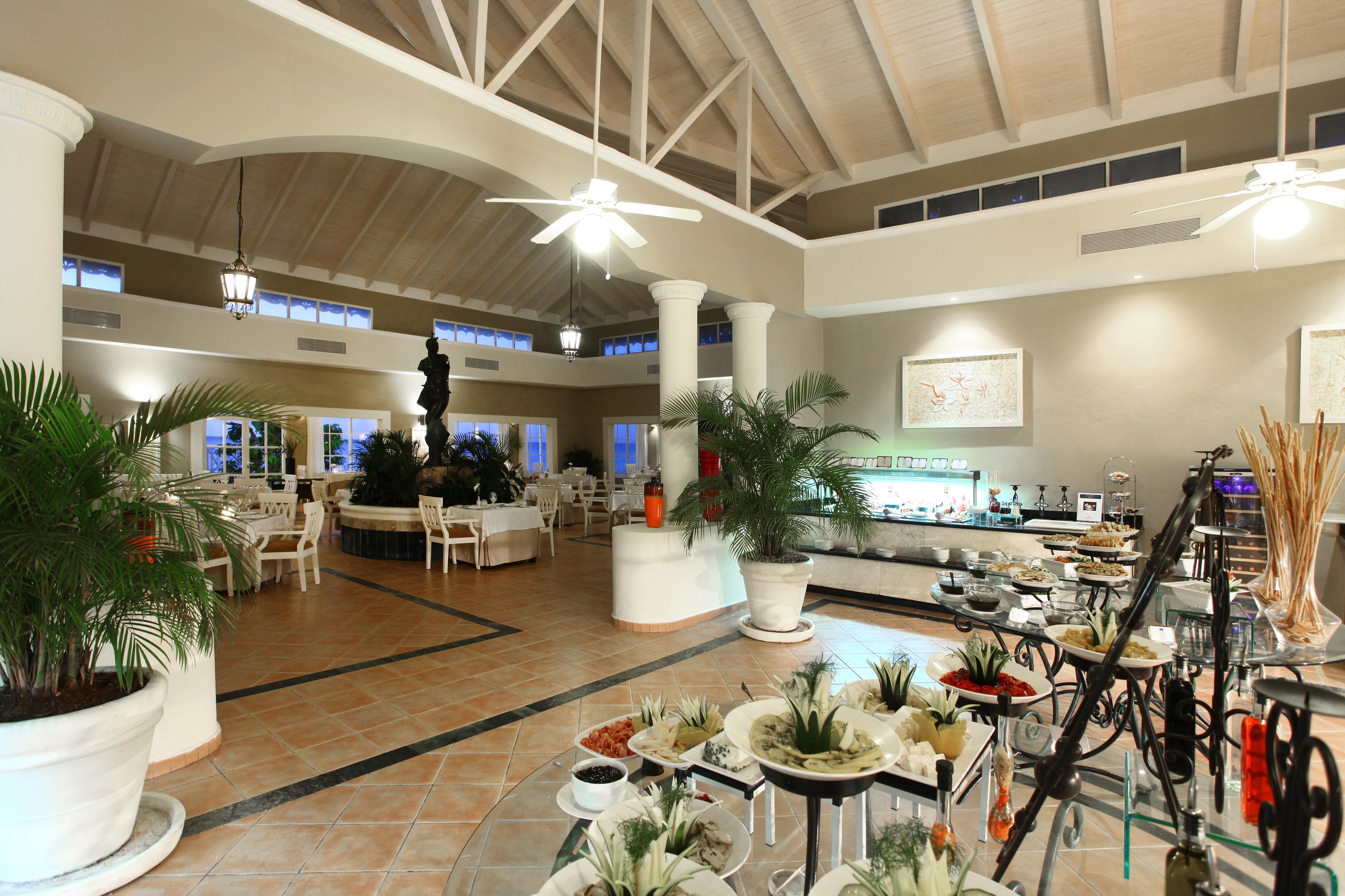 Hotel Bahia Principe Grand Jamaica (Adults Only) Runaway Bay Exterior foto The interior of the hotel