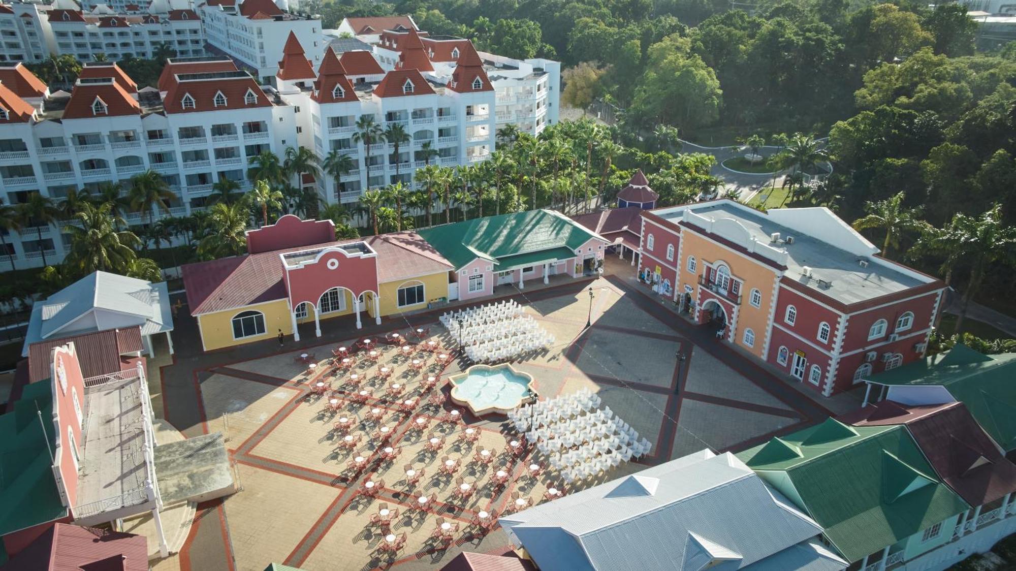 Hotel Bahia Principe Grand Jamaica (Adults Only) Runaway Bay Exterior foto Aerial view of the Village Square