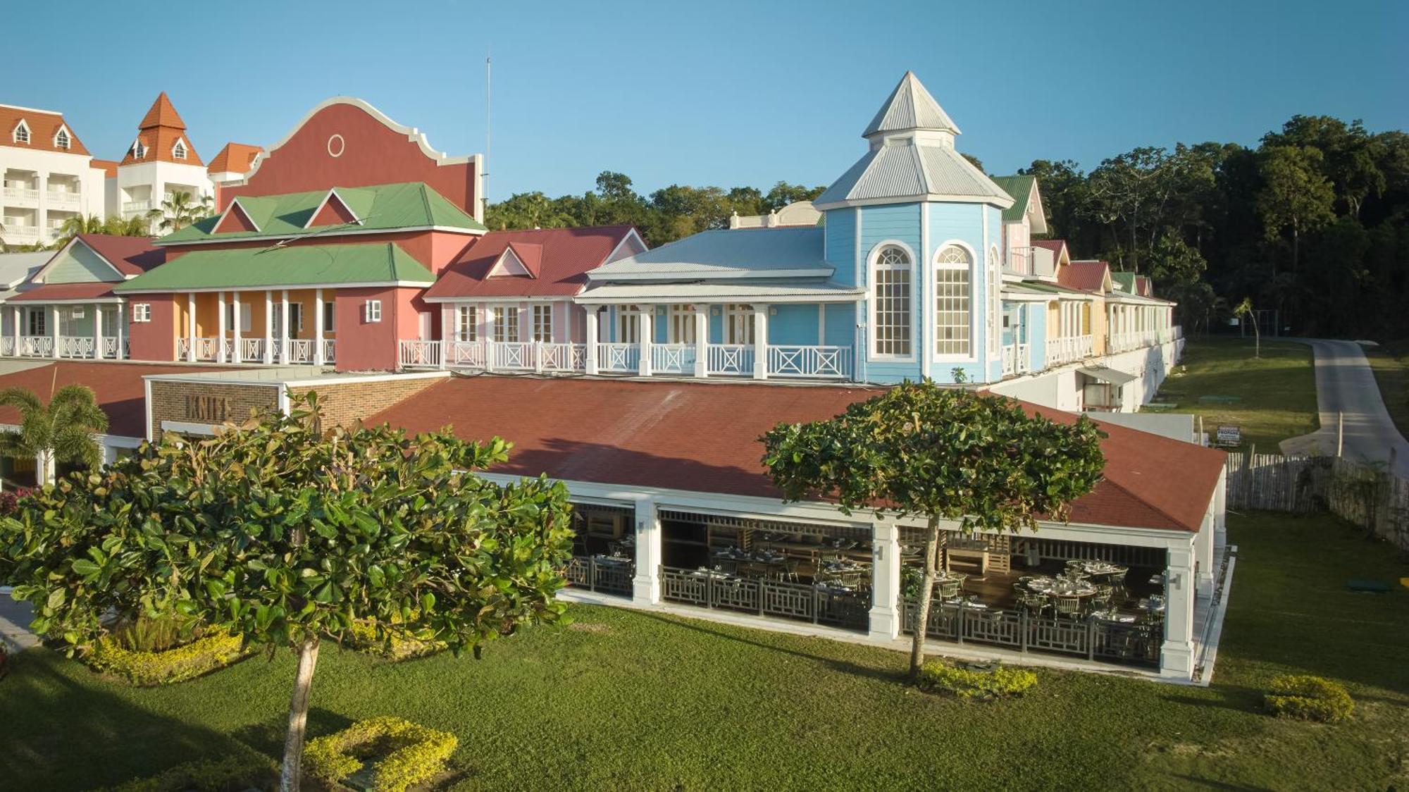 Hotel Bahia Principe Grand Jamaica (Adults Only) Runaway Bay Exterior foto The Village at Wild Dunes